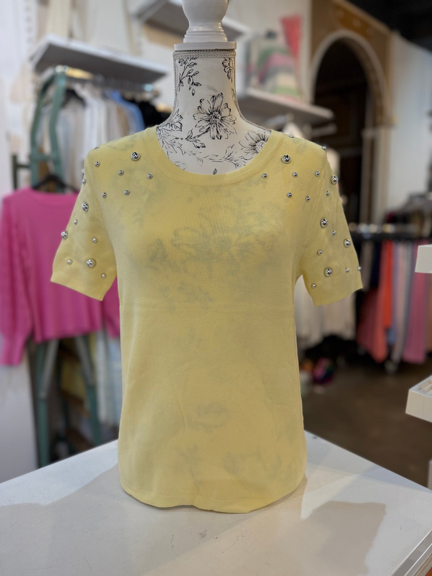 T-SHIRT (GEEL)