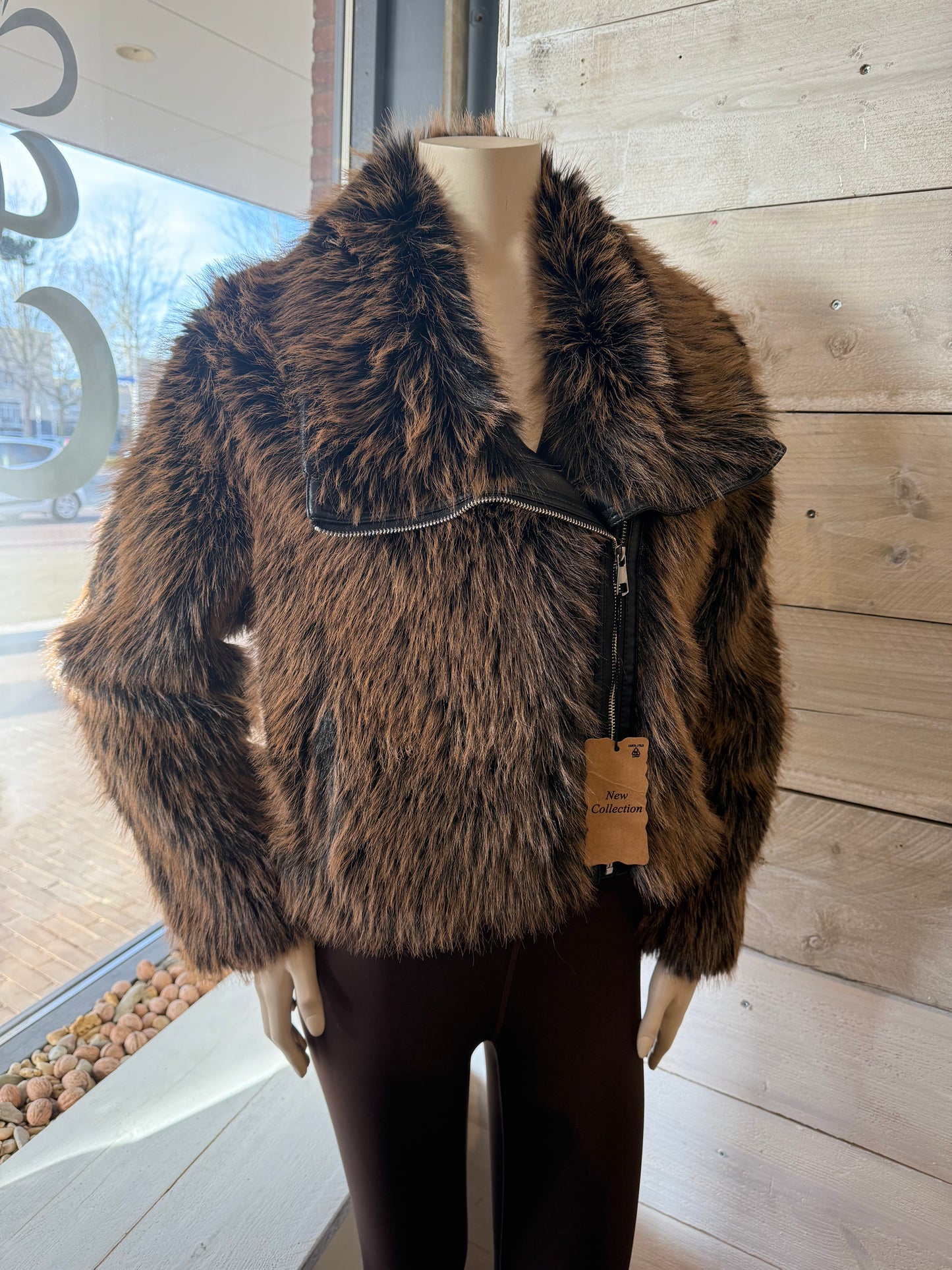 Bontjas langharig (bruin) 0006