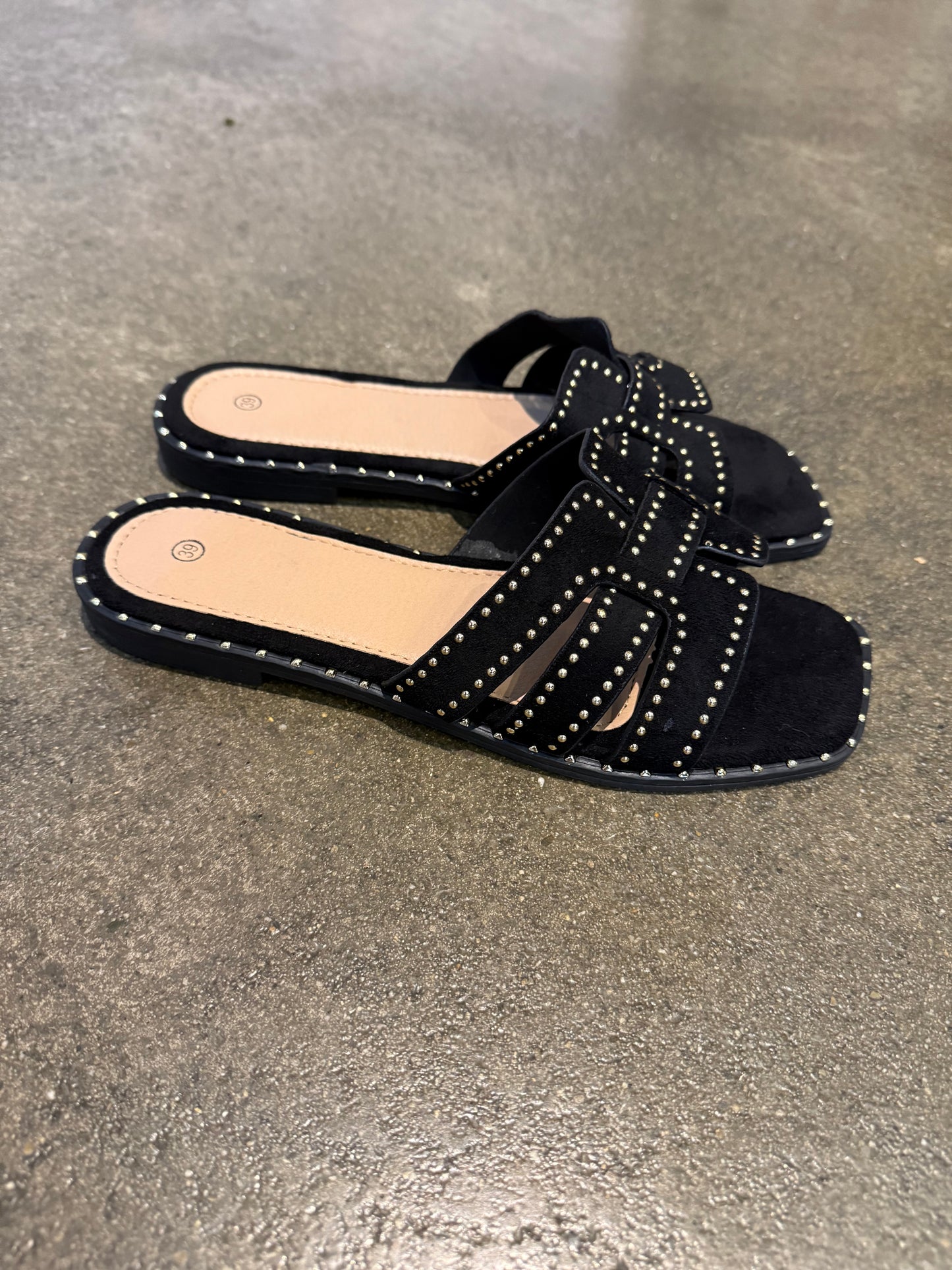 Slipper Studs Zwart