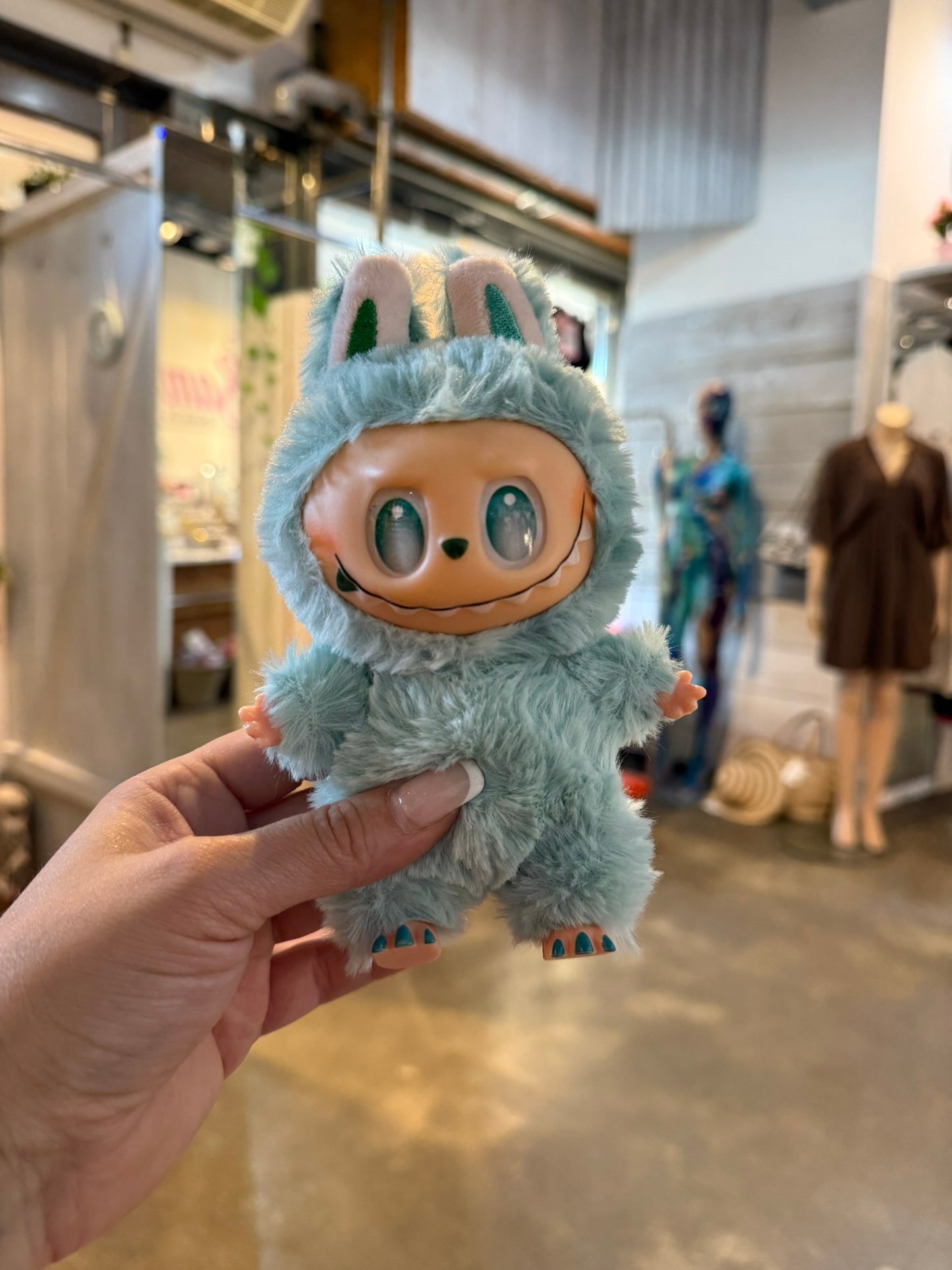 Labubu groen (SERENITY)