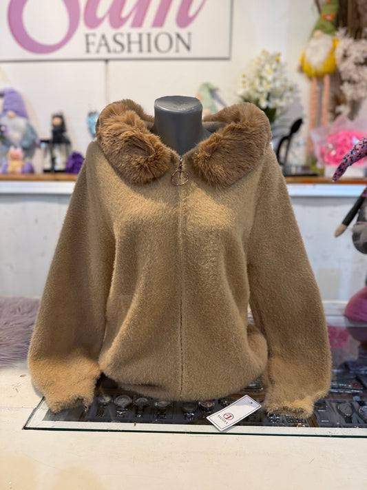 Fluffy vest camel