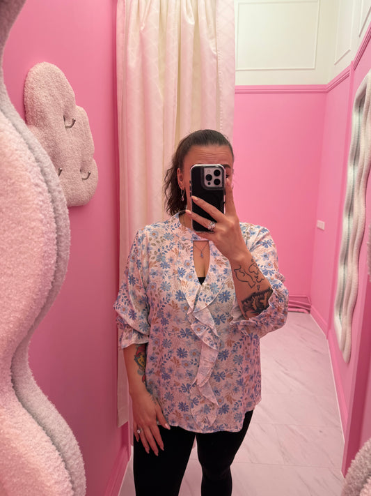 BLOUSE RUFFEL (BLAUW)