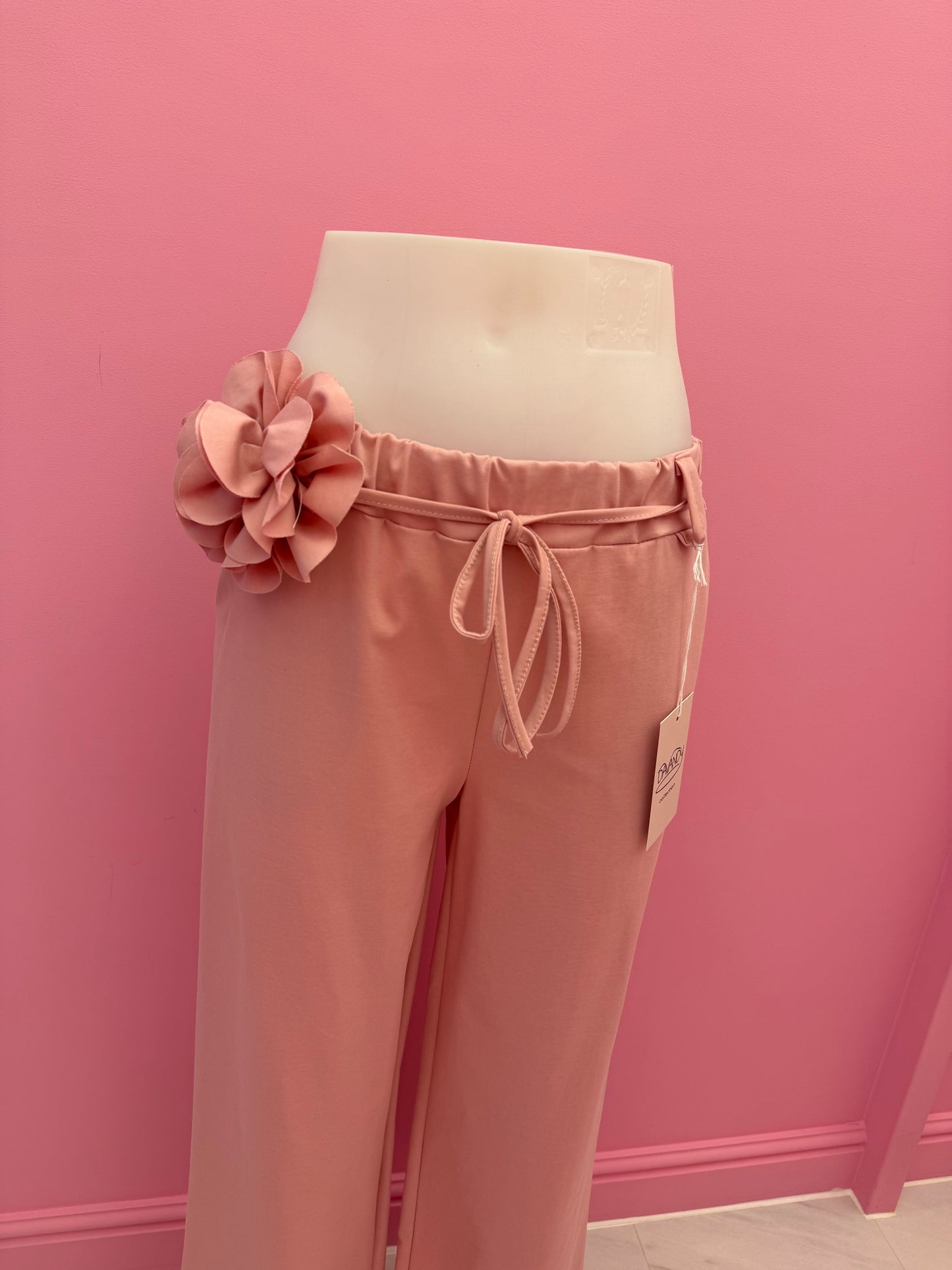 BROEK MET STRIKKOORD (ROZE)
