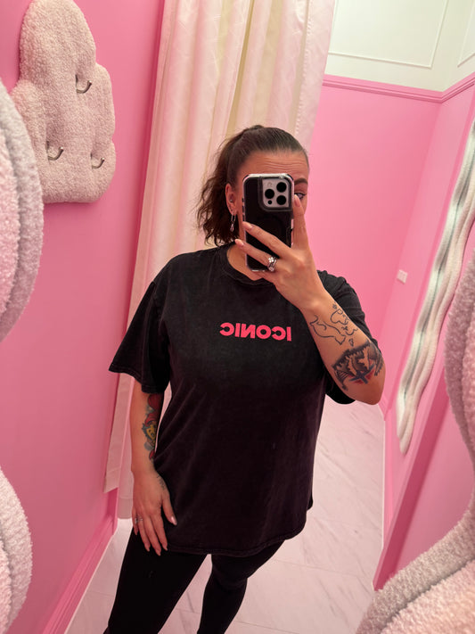 T-SHIRT ICONIC (DONKERGRIJS)