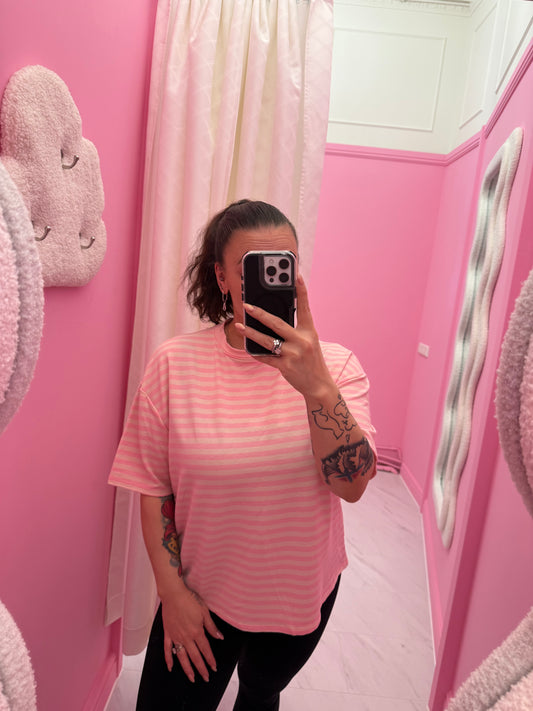 T-SHIRT GESTREEPT (ROZE)