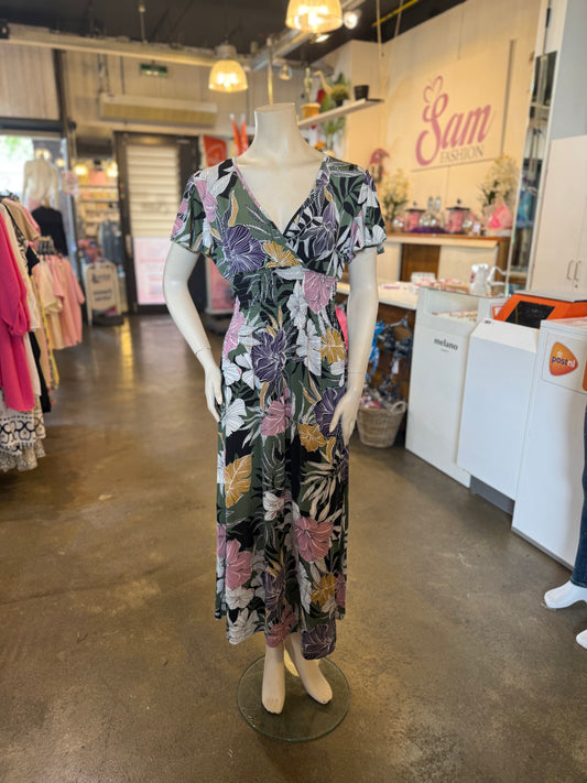 ICONIC DRESS MET MOUW (GROEN)