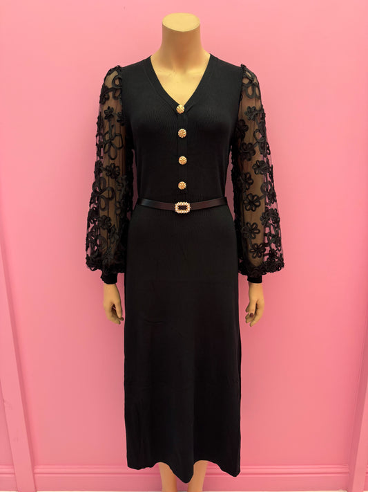 DRESS MET POFMOUWEN (BLACK)