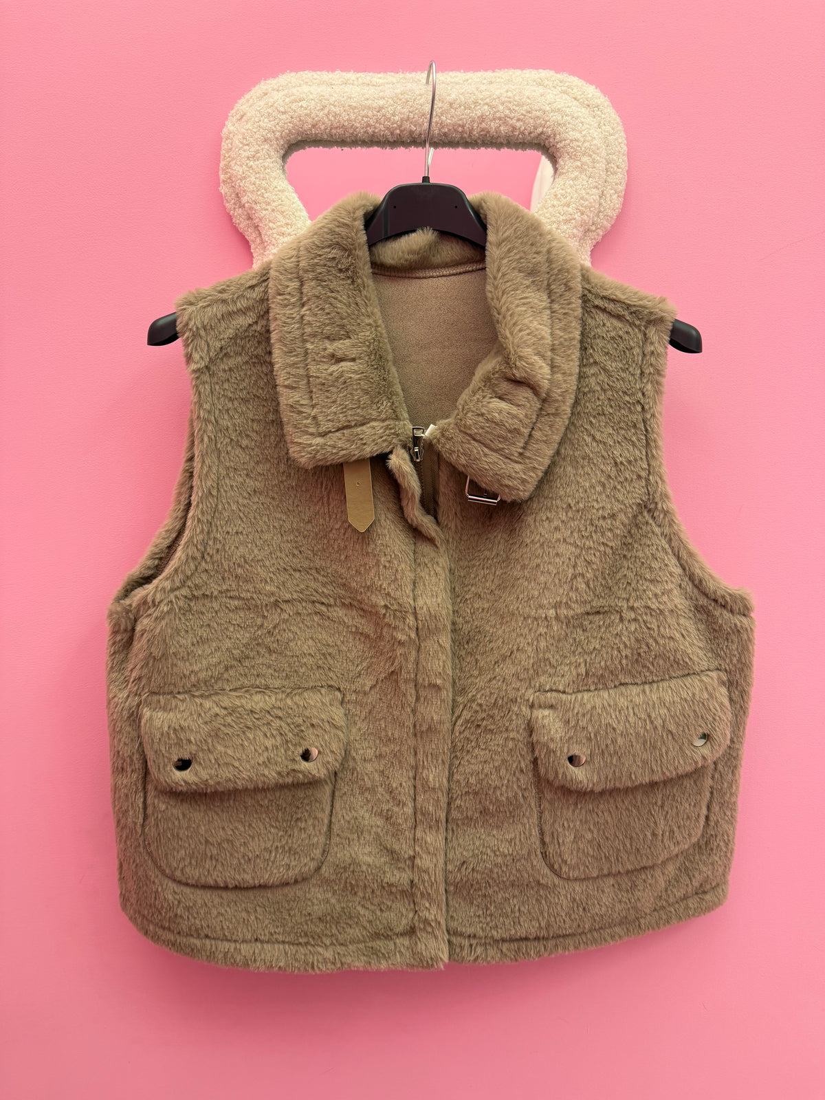 TEDDY GILET (TAUPE)