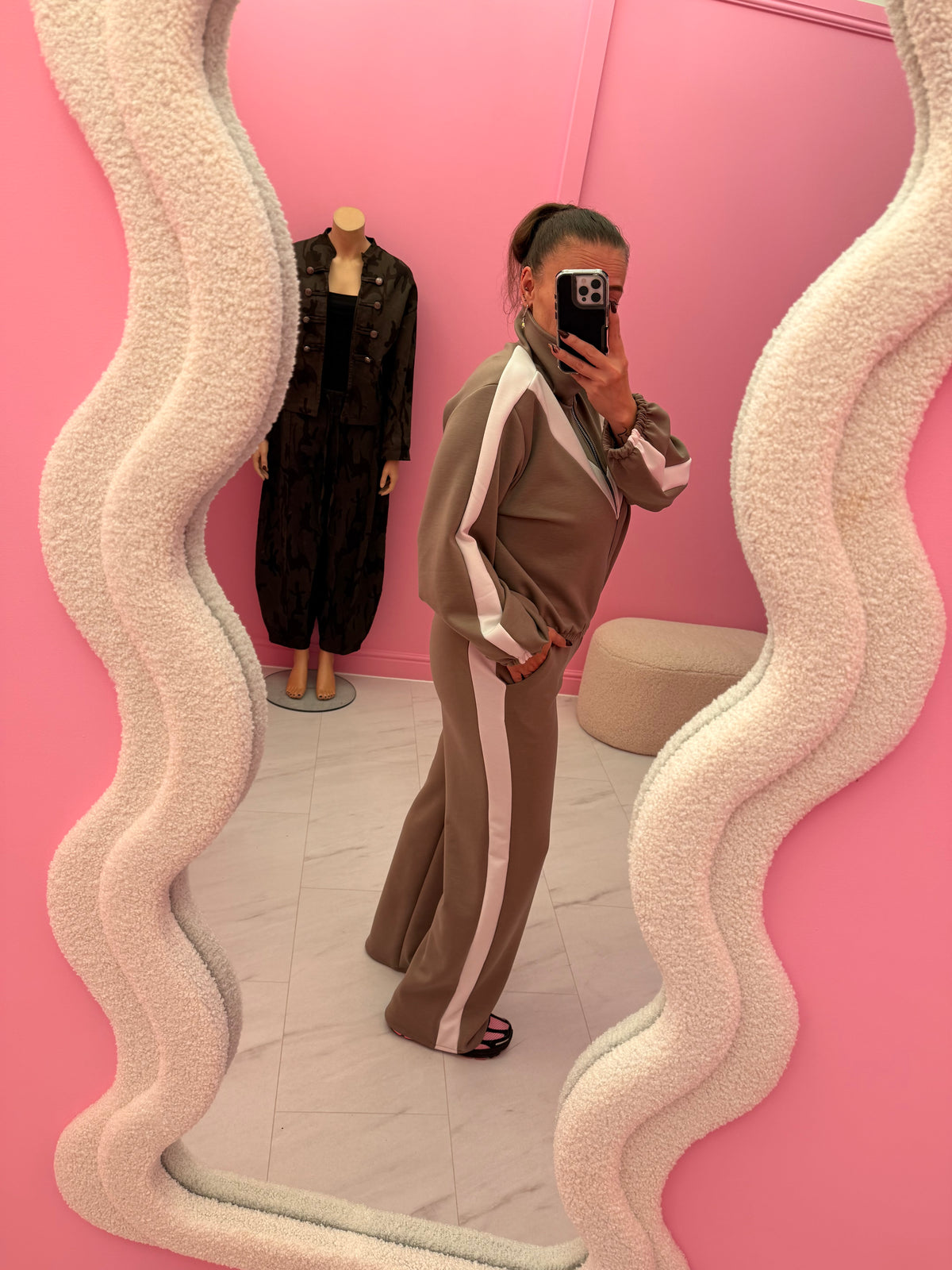 GABBER PAKKIE (TAUPE)