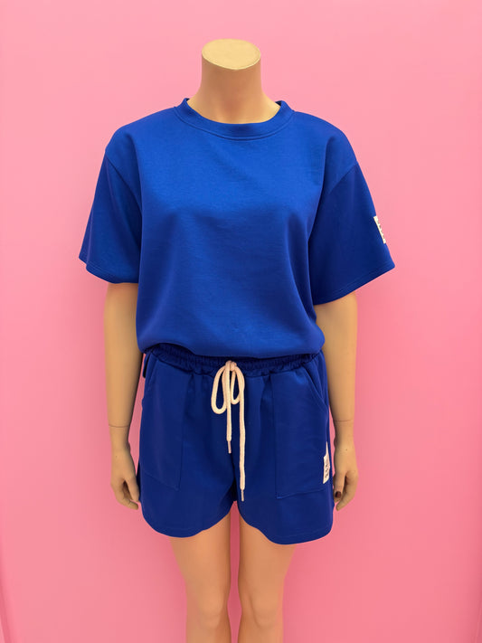 2DELIGE SET LIFE ISN’T PERFECT BUT YOUR OUTFIT CAN BE (KOBALT)