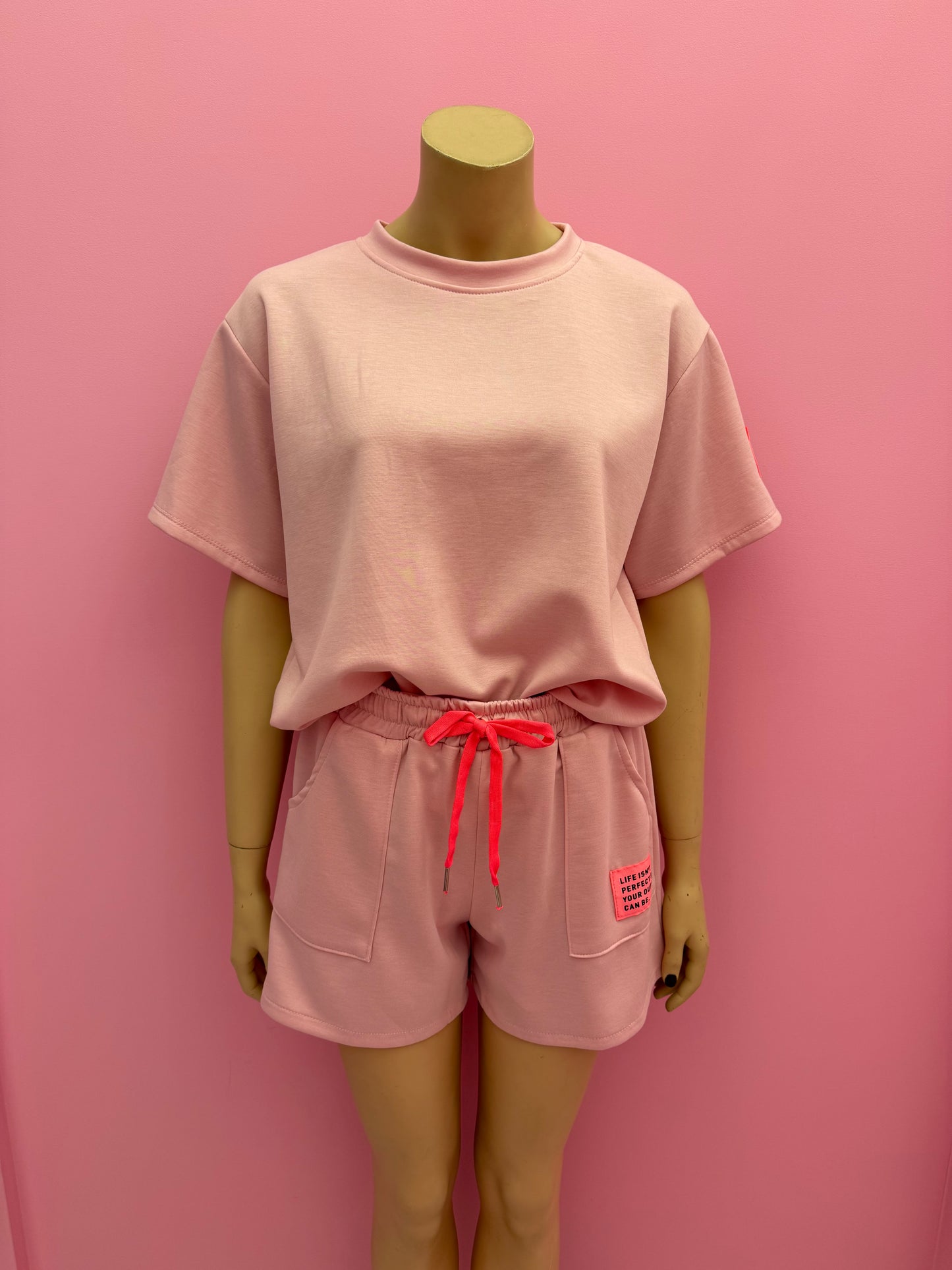 2DELIGE SET LIFE ISN’T PERFECT BUT YOUR OUTFIT CAN BE (ROZE)