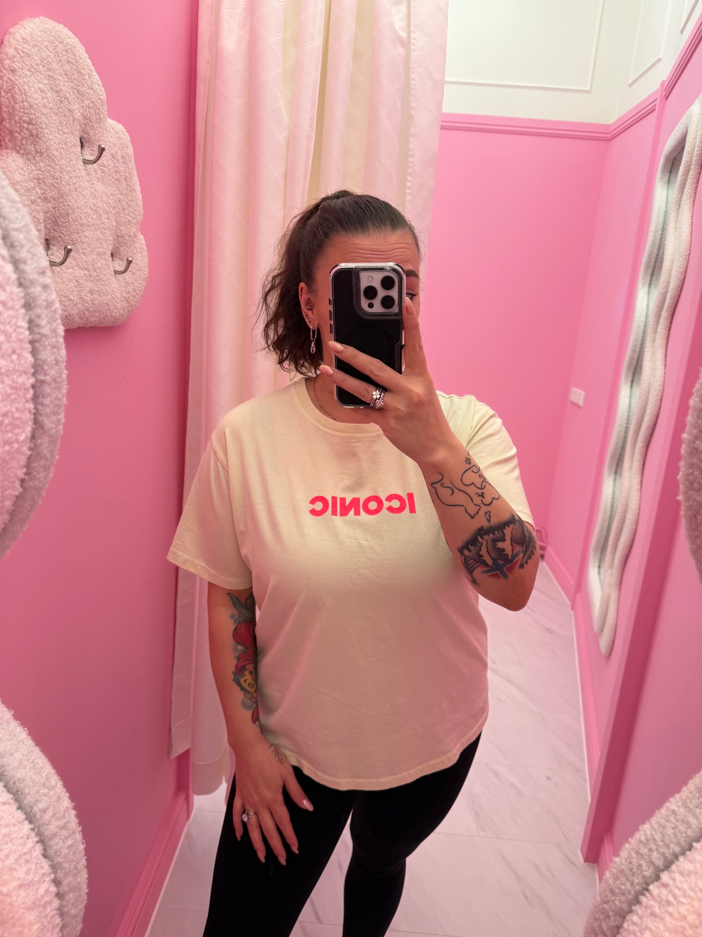 T-SHIRT ICONIC (GEEL)