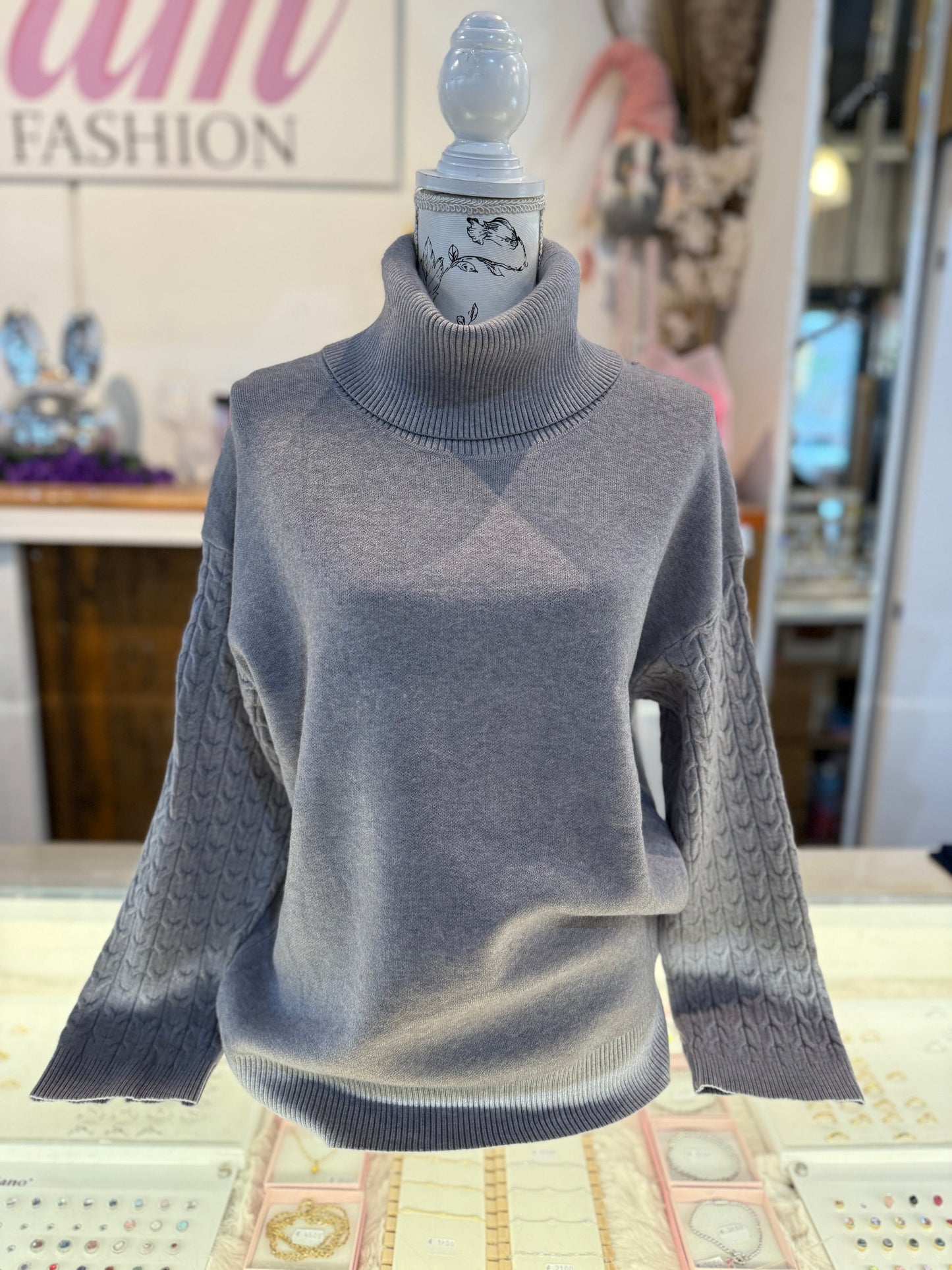 COLTRUI MET PATROON IN MOUWEN (TAUPE)