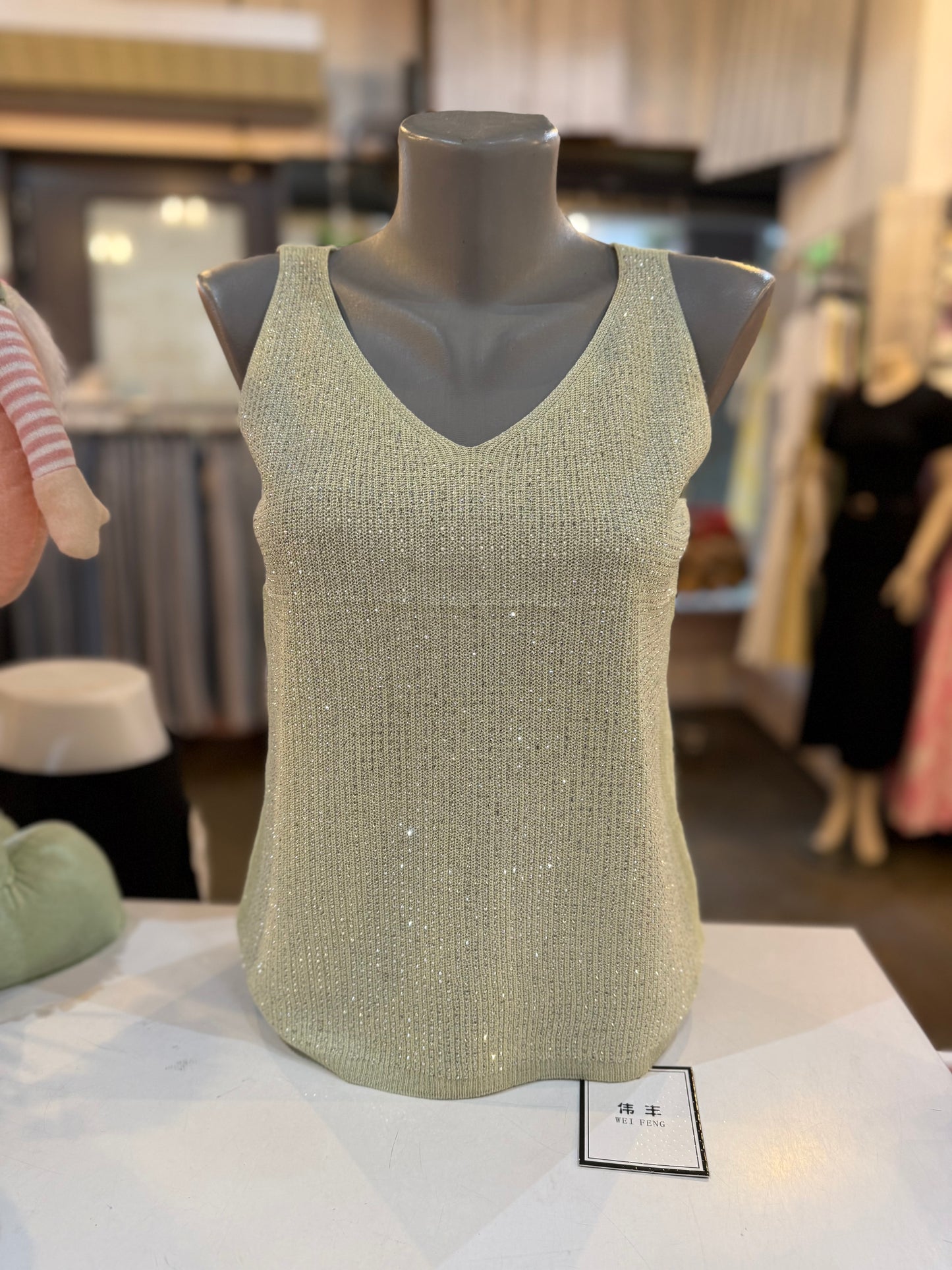 TOP BLINGBLING V-HALS (GEEL)