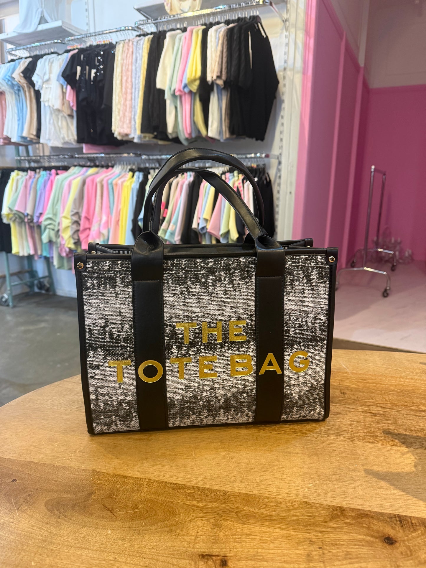 TOTE BAG EXTRA LARGE (ZWART)