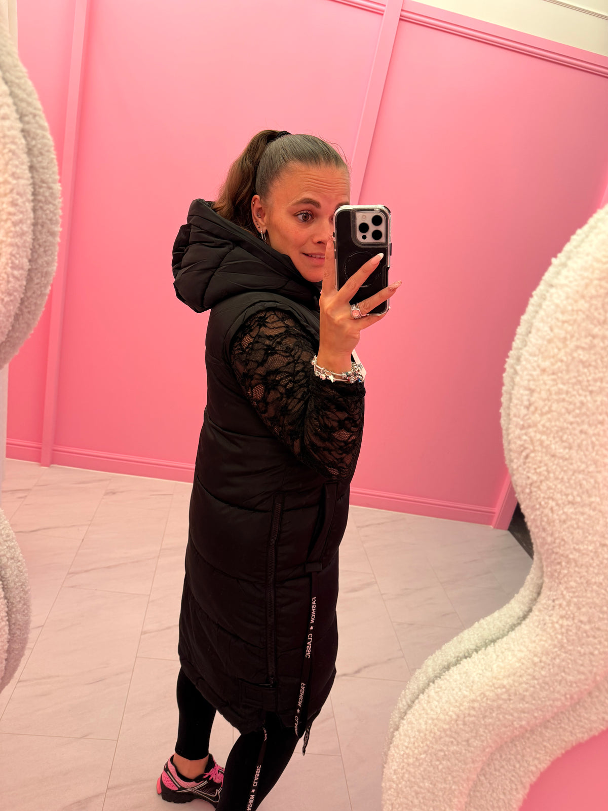 BODYWARMER (BLACK)