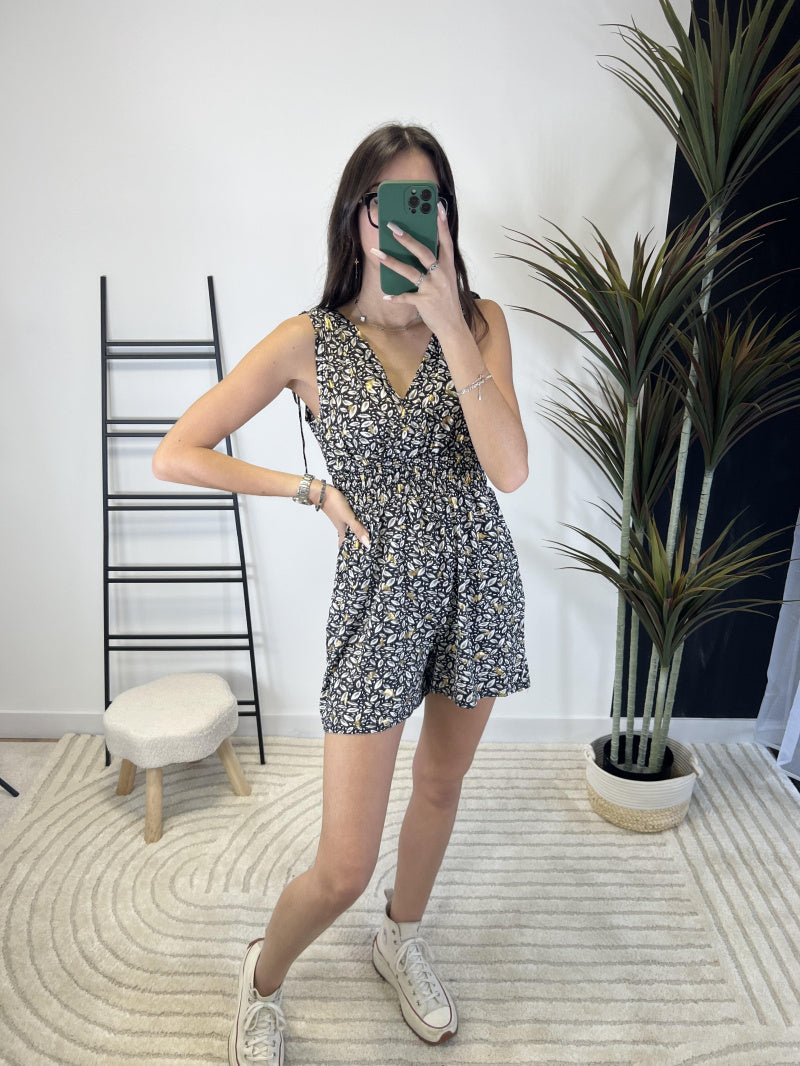028-31 MAGIC PLAYSUIT (BLACK)