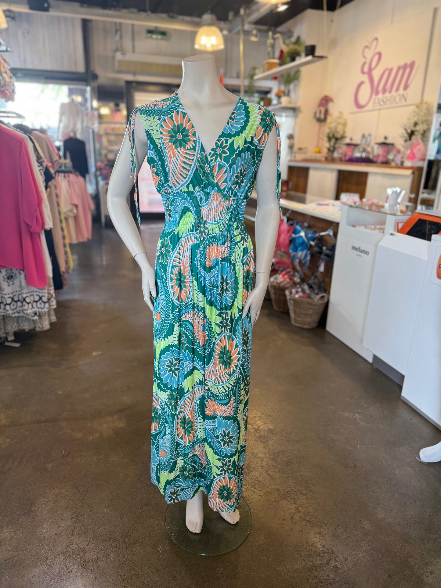 ICONIC DRESS (GROEN)