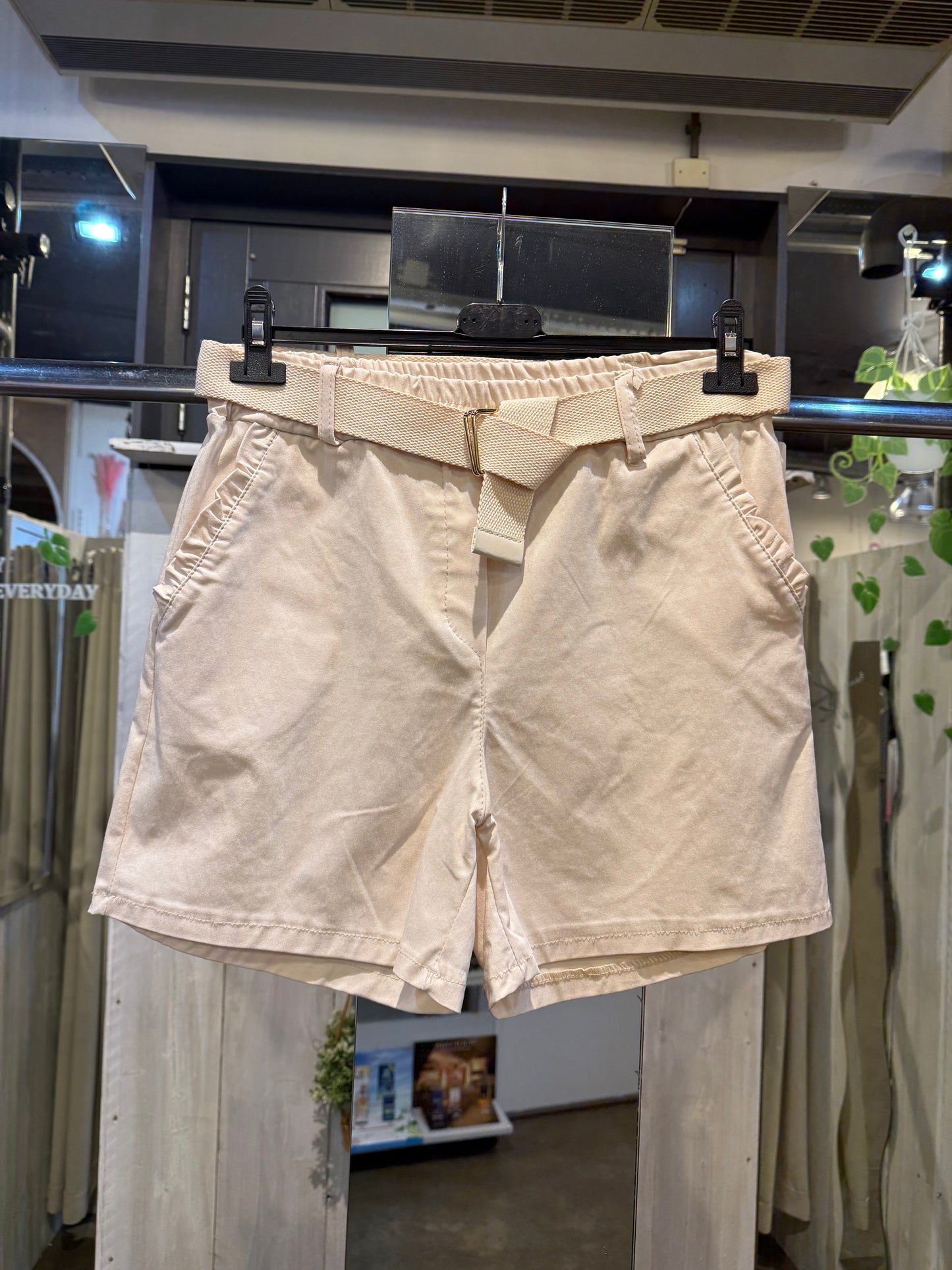 KORTE BROEK (BEIGE)