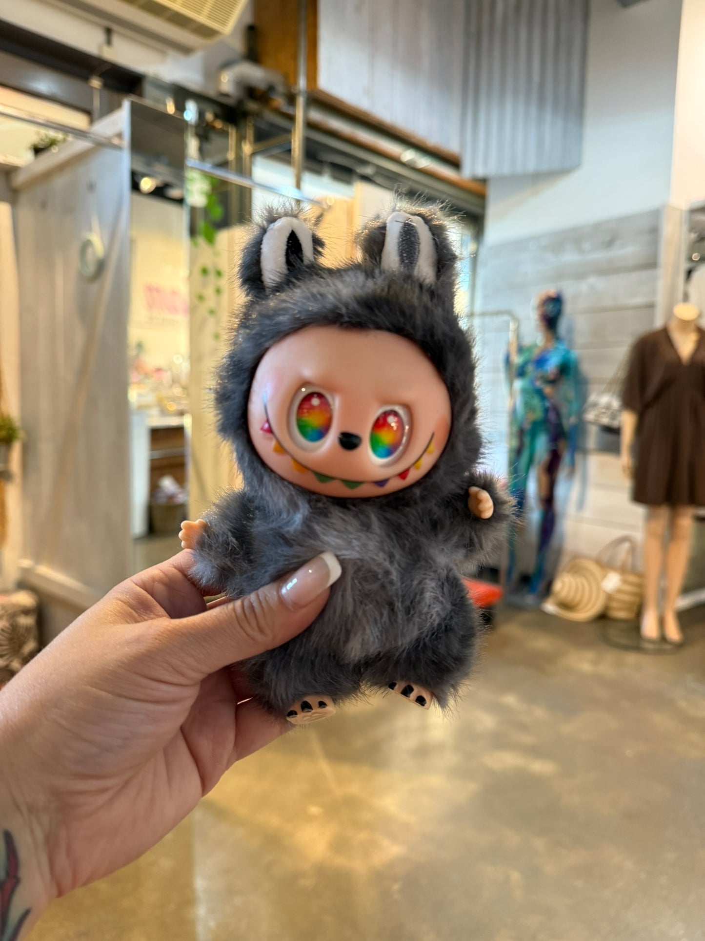 Labubu grijs (SECRET)